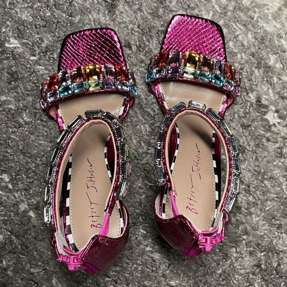 NIB Betsey Johnson Emani Embellished Flared Heel Sandals - Picture 4 of 8